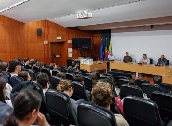 Estudantes da Universidade de &Eacute;vora recebidos em Lagos para reflex&atilde;o sobre ordenamento do territ&oacute;rio
