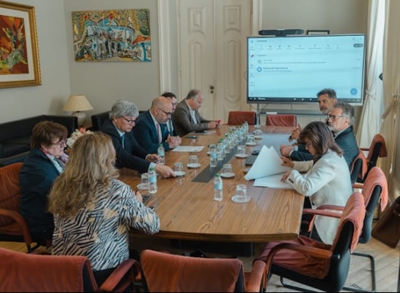Autarca de Faro reuniu com Miguel Pinto Luz sobre gest&atilde;o do Porto Comercial e novas solu&ccedil;&otilde;es de acesso &agrave; A22