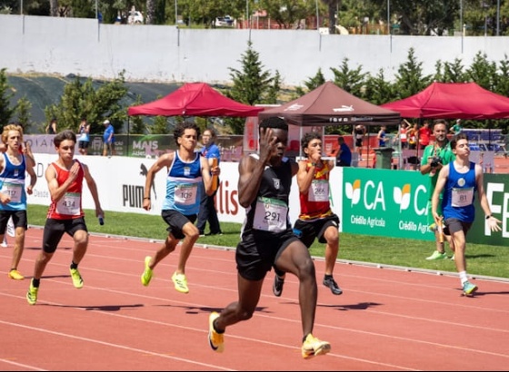 Albufeira recebeu centenas de jovens ligados ao atletismo 
