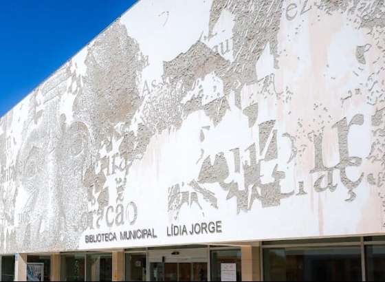 C&acirc;mara Municipal de Albufeira celebra Dia Mundial das Bibliotecas com palestra sobre biblioterapia