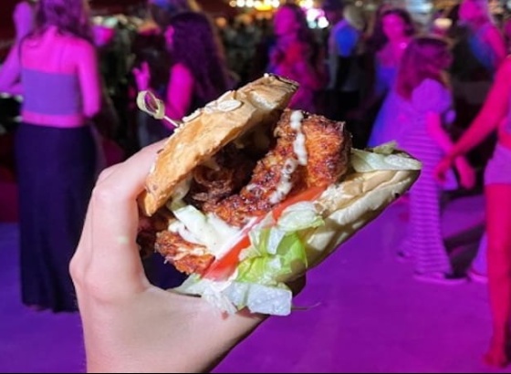 Lagos Food Fest prop&otilde;e viagem pela gastronomia &ldquo;temperada&rdquo; com concertos e anima&ccedil;&atilde;o