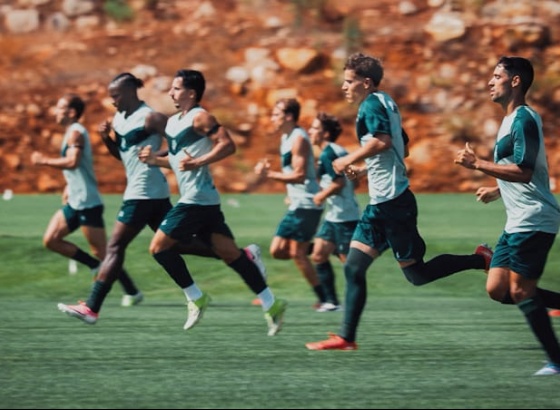 Farense regressa aos treinos com os quatro refor&ccedil;os j&aacute; integrados