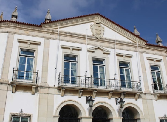 Faro disponibiliza locais climatizados para abrigo da popula&ccedil;&atilde;o vulner&aacute;vel