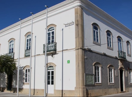 Munic&iacute;pio de S&atilde;o Br&aacute;s de Alportel disponibiliza locais de abrigo climatizados devido ao calor 