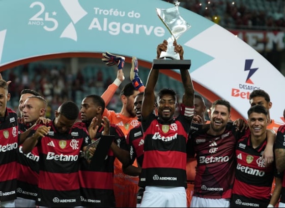 Flamengo vence Benfica e conquista a 25&ordf; edi&ccedil;&atilde;o do Trof&eacute;u do Algarve