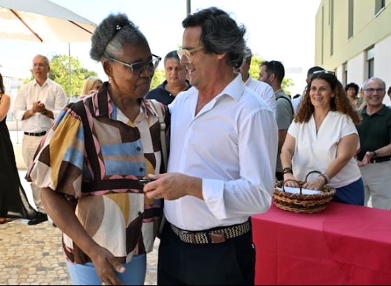 C&acirc;mara de Loul&eacute; entregou 117 habita&ccedil;&otilde;es em regime de arrendamento apoiado