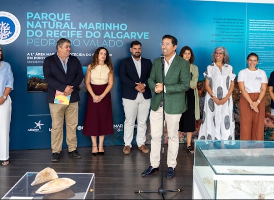 Albufeira inaugurou exposi&ccedil;&atilde;o fotogr&aacute;fica sobre "Pedra do Valado" 