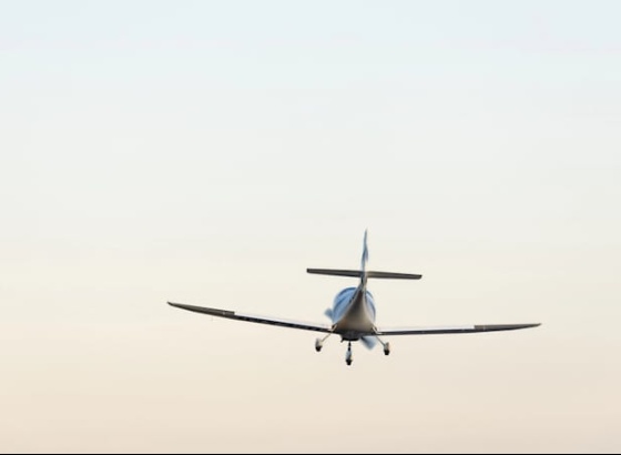 Aeronave que caiu no aer&oacute;dromo de Portim&atilde;o realizava o primeiro voo do dia 
