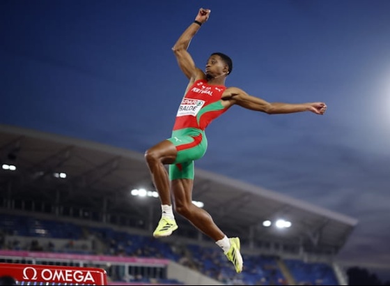 Algarvio Gerson Bald&eacute; &lsquo;saiu&rsquo; do p&oacute;dio como conquistou t&iacute;tulo mundial