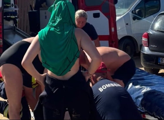 Jovem surfista atingido por prancha na cabe&ccedil;a em praia de Aljezur