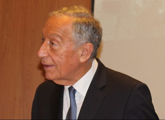 Marcelo Rebelo de Sousa agradece aos profissionais de sa&uacute;de ap&oacute;s ter alta do Hospital de Faro