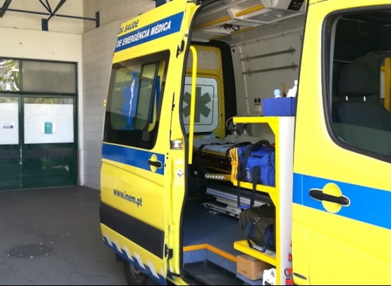 Sindicato diz que ambul&acirc;ncia que transportou ex-PR no Algarve ser&aacute; um exemplo da "redu&ccedil;&atilde;o de meios" do INEM