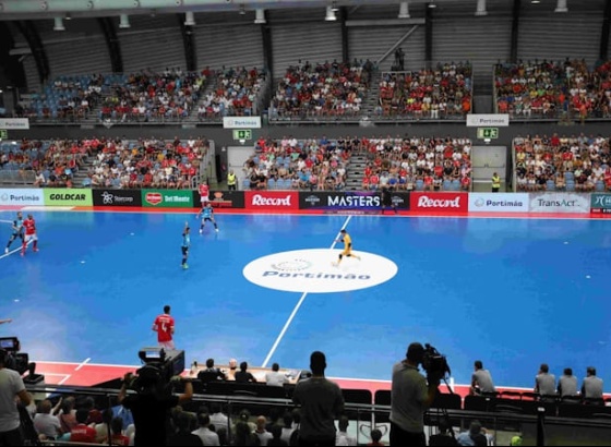 Futsal de elite europeu regressa a Portim&atilde;o com Sporting e Benfica