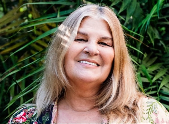 Lena d'&Aacute;gua atua em Silves em formato "Lado B"