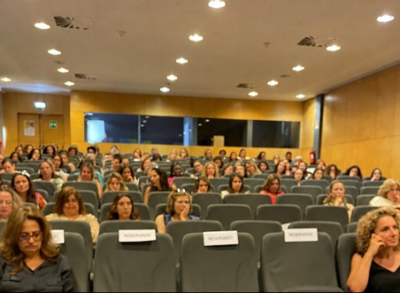 Portim&atilde;o vai refletir sobre os desafios da parentalidade no mundo digital