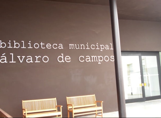 Biblioteca Municipal de Tavira promove projeto que alia livros, poesia e c&atilde;es