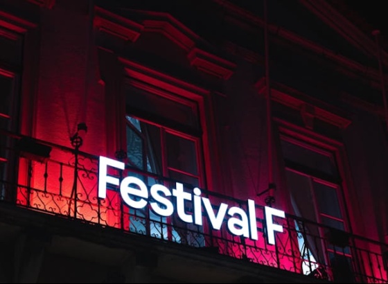 Festival F j&aacute; marcou encontro para 2027 no centro hist&oacute;rico de Faro