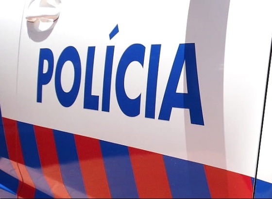 Homem que atropelou dois agentes da PSP em Portim&atilde;o com apresenta&ccedil;&otilde;es semanais na pol&iacute;cia