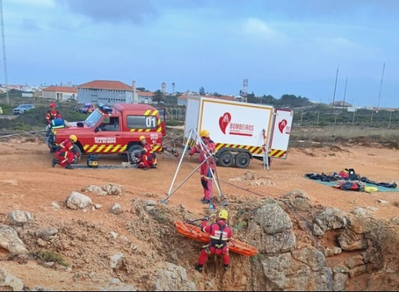 Mulher de 64 anos morre em queda de arriba em Sagres  