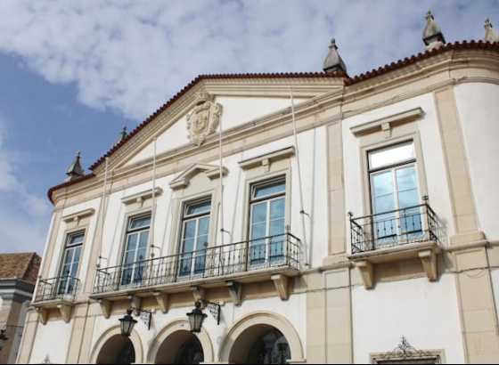 Faro aprova novo empr&eacute;stimo de quase 14 ME e resolve contrato anterior de 16 ME