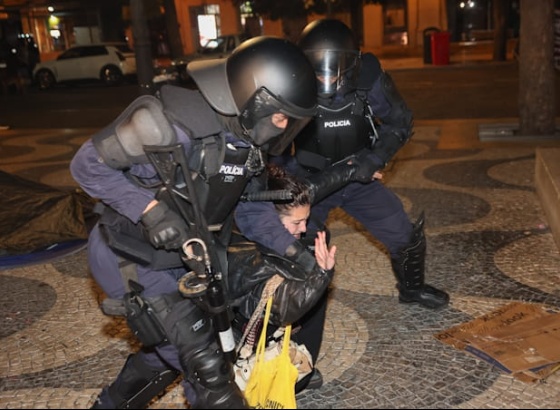 Habita&ccedil;&atilde;o: Movimento Algarve em Resist&ecirc;ncia condena repress&atilde;o policial em Lisboa e Porto