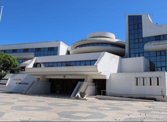 C&acirc;mara de Albufeira embarga obras de dessalinizadora por viola&ccedil;&atilde;o do PDM