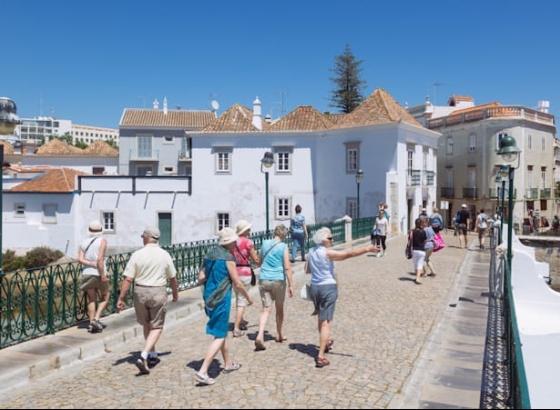 Algarve registou mais de 17 milh&otilde;es de dormidas nos primeiros nove meses do ano 