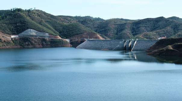Água nas barragens algarvias garante abastecimento para ano e meio 