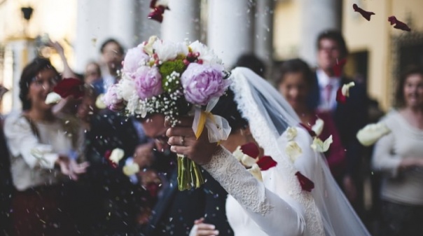 Saiba em que concelhos algarvios os casamentos superam os divórcios