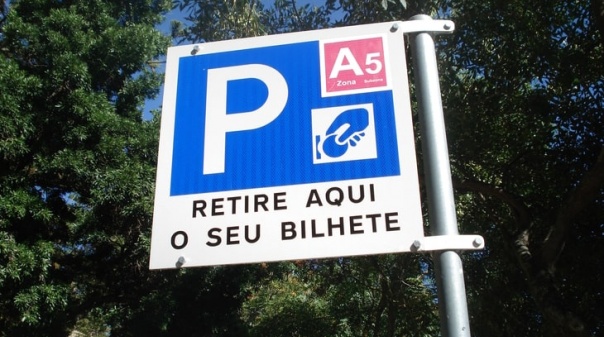 Vila Real de Santo António aprova resolução de contrato de concessão de estacionamento