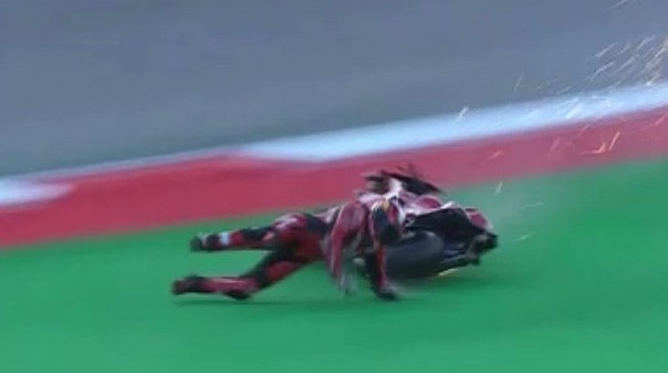 MotoGP/Portugal: Pol Espargaró transportado de helicóptero para o hospital de Faro