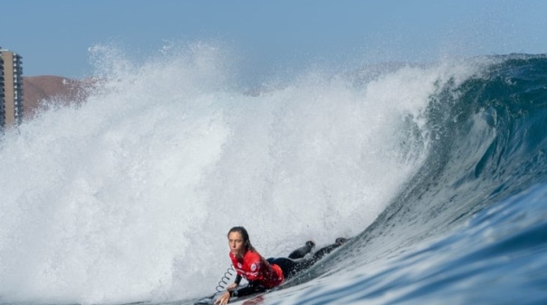 Joana Schenker mantém-se firme no top3 mundial