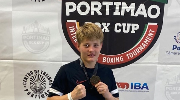 Atleta do Ginásio Clube de Tavira garante medalha de ouro em torneio internacional de boxe