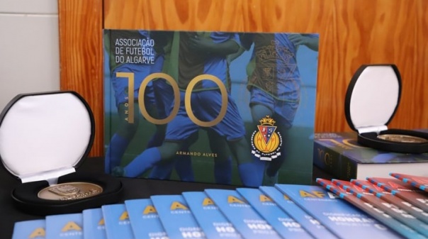 Associação de Futebol do Algarve apresenta livro do seu centenário em Portimão