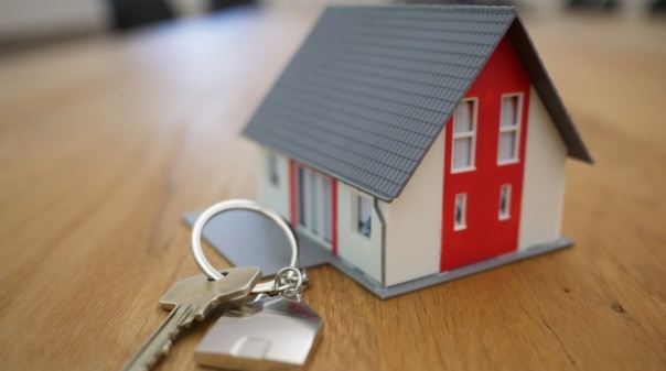 Preços das casas aumentaram no distrito de Faro em maio 