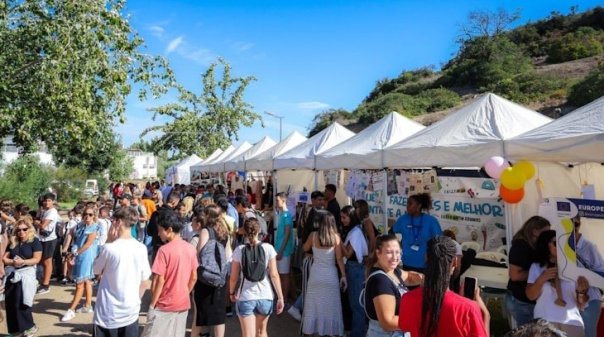 III Feira das Línguas e dos Povos em Mobilidade juntou em Albufeira novas gerações de europeus  