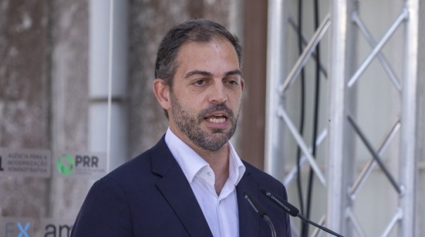 Duarte Cordeiro considera "muito difícil" avanço de projeto turístico na Lagoa dos Salgados