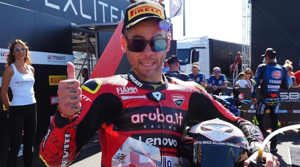 Álvaro Bautista domina ronda portuguesa do Mundial de Superbike em Portimão