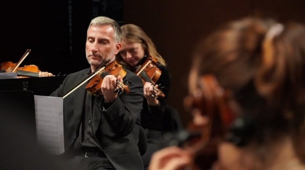 Concerto da Orquestra do Algarve abre comemorações dos 50 anos do 25 de Abril em Faro