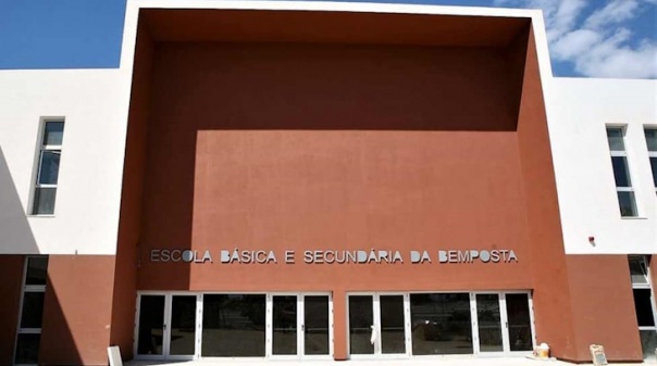Câmara de Portimão apela «à serenidade, sentido crítico e responsabilidade política» na partilha de informações nas redes sociais