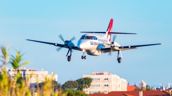 Governo garante solução transitória para carreira aérea Bragança - Portimão