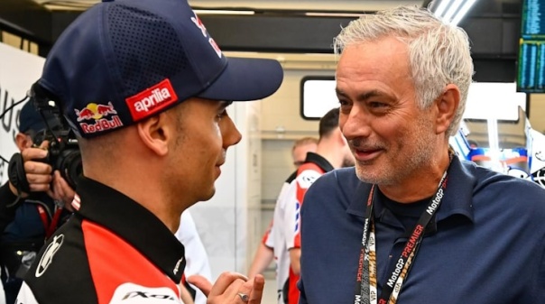 José Mourinho deu nas vistas no Autódromo Internacional do Algarve