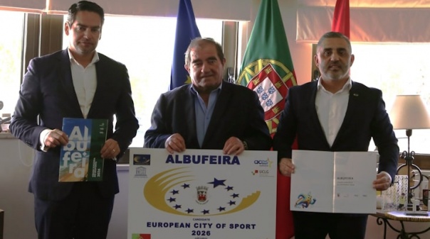 Município entregou "dossier" para candidatura de Albufeira a Cidade Europeia do Desporto