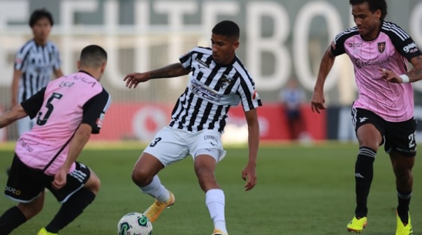 Portimonense empata com Casa Pia e mantém-se em zona de play-off