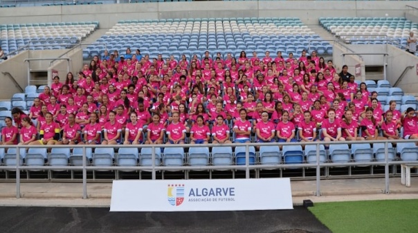 Festa do Futebol Feminino juntou cerca de 200 atletas no Estádio Algarve