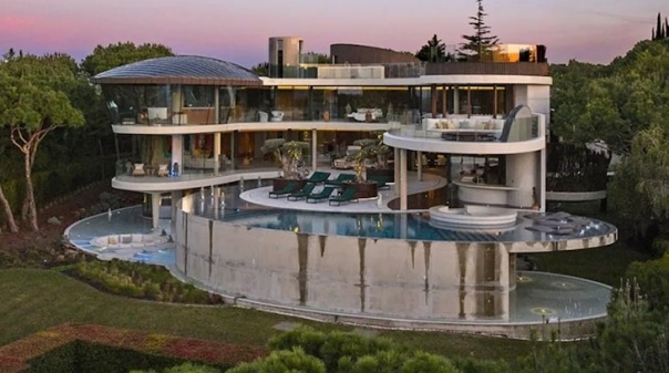 Imobiliária norte-americana vende mansão de luxo na Quinta do Lago por 24,5 milhões de euros