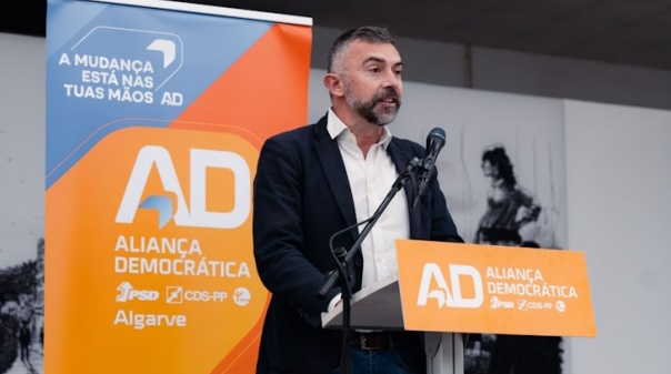 Cláudio Lima reeleito presidente da comissão política do PSD/Loulé