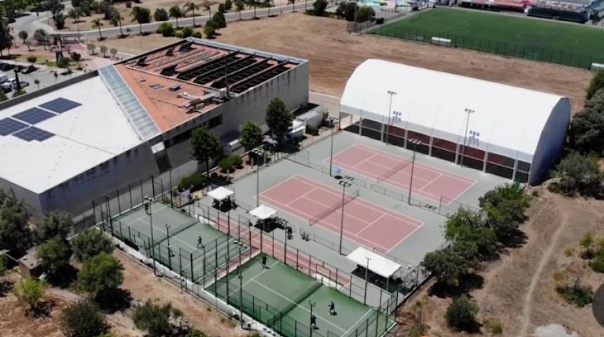 Município e Clube de Ténis e Padel de São Brás de Alportel prestam homenagem a jovem falecido em 2023 