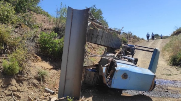 Máquina de rasto tomba e mata homem de 46 anos em Alta Mora