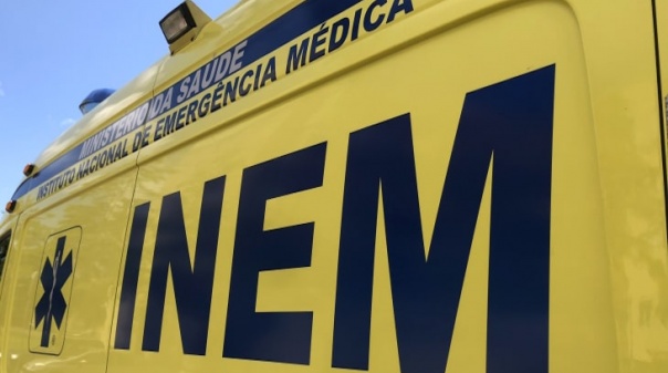 3 ambulâncias do INEM de Faro e Quarteira vão estar parcialmente paradas em maio